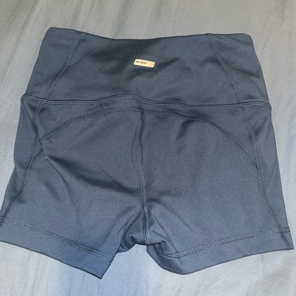 Gym shorts - Picture 2 of 2